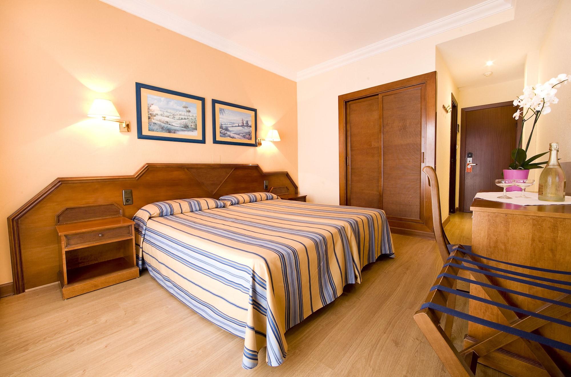 Hotel Monarque Fuengirola Park Екстер'єр фото